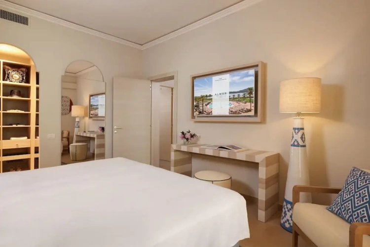 Prestige Double Suite Lagoon Side
