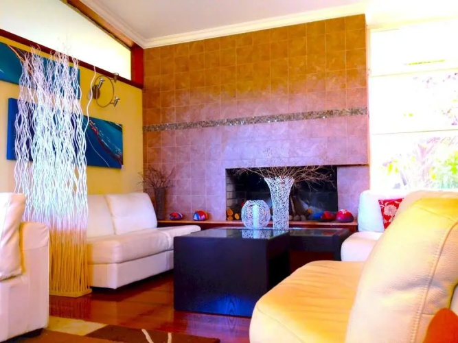Castlepeak HomeStyle Accommodation