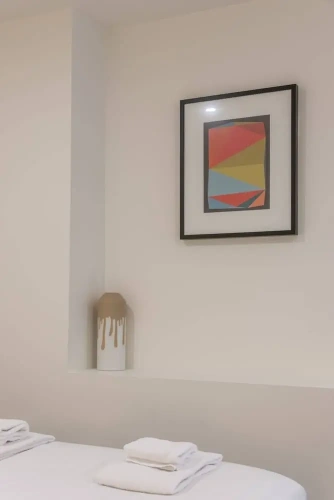 1 Bedroom Apartment with balcony