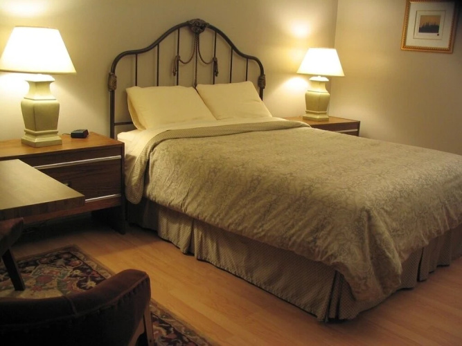 Coach House Inn