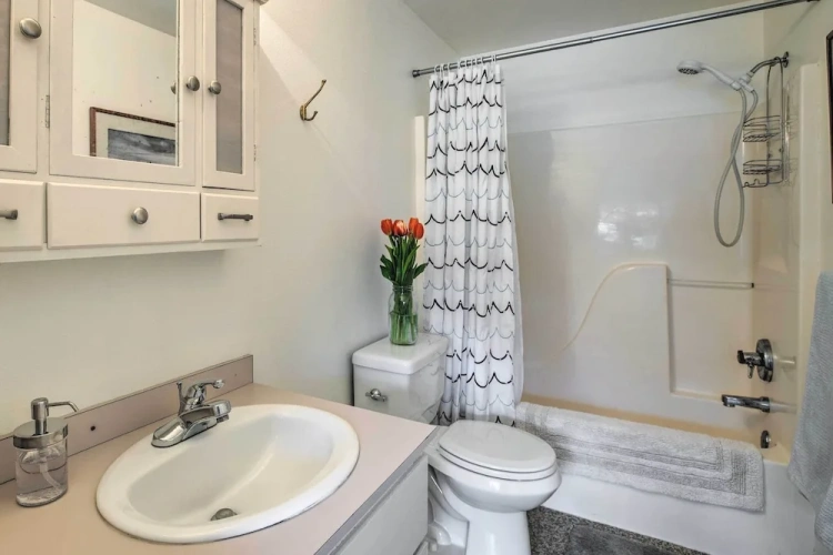 2 Bedrooms Cottage