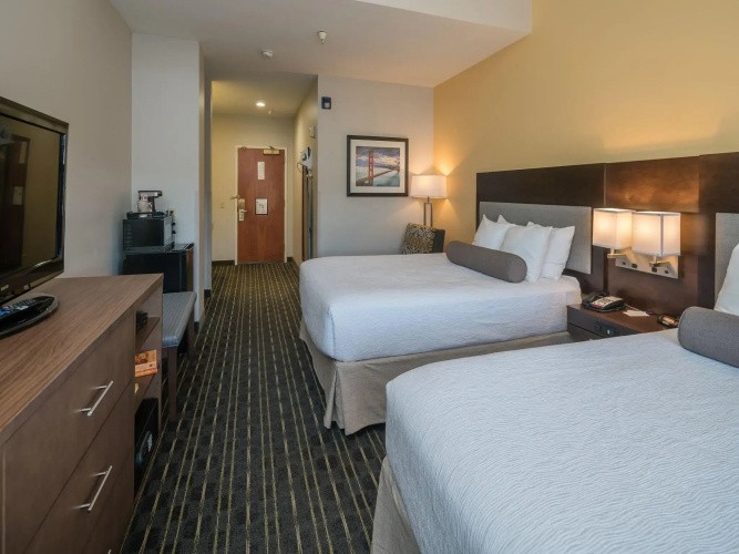 Hotel Aura SFO