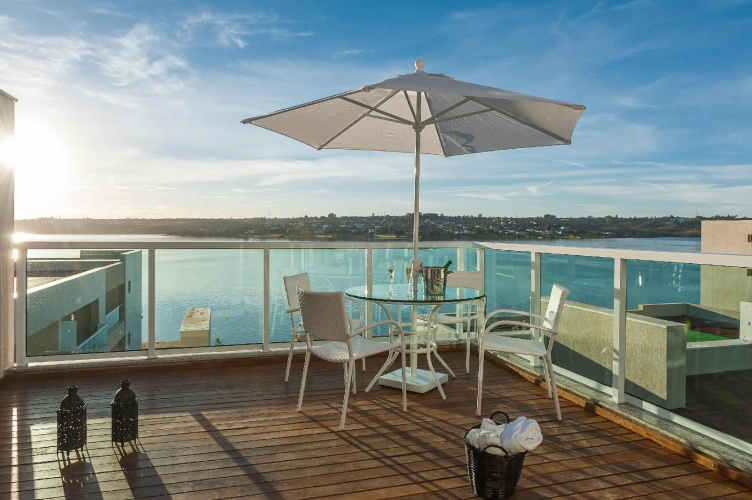 Hotel Brisas do Lago