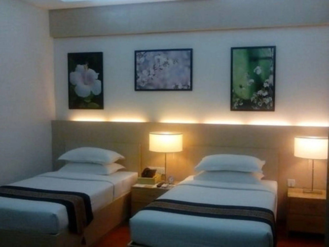 Hotel 7 Mile