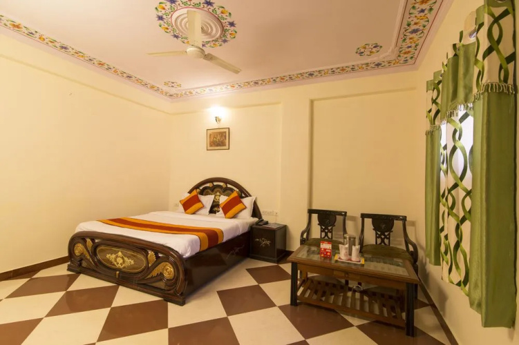 Hotel Heritage Inn