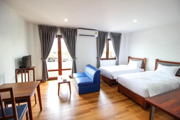 Deluxe Twin room with balcony