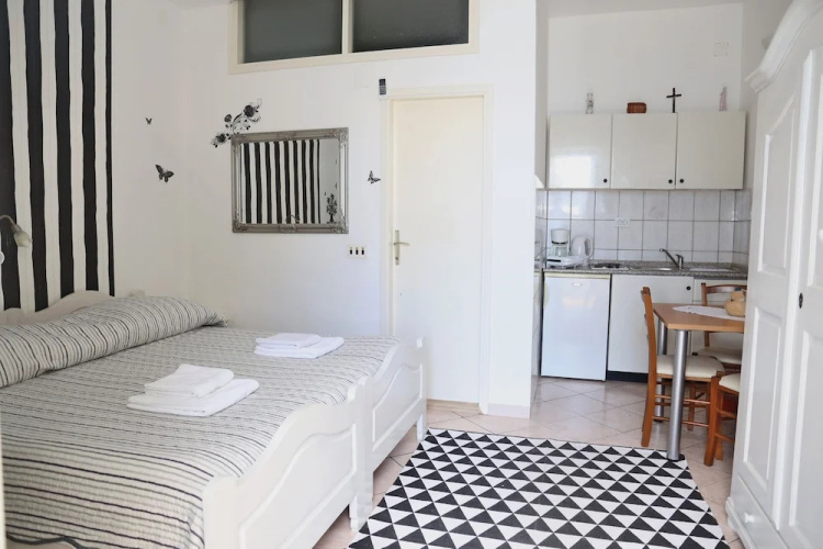 Apartments Nikolina Lumbarda