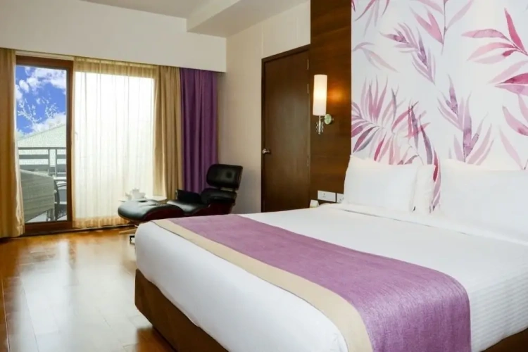 Standard room with balcony