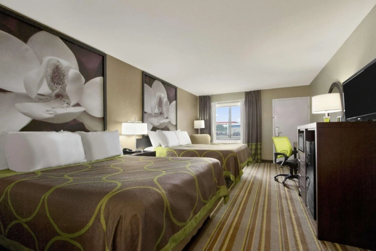 Standard Quadruple room