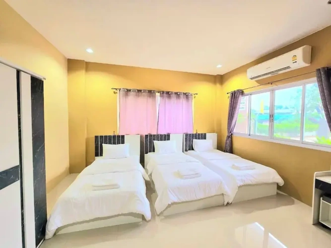 Premium Triple room