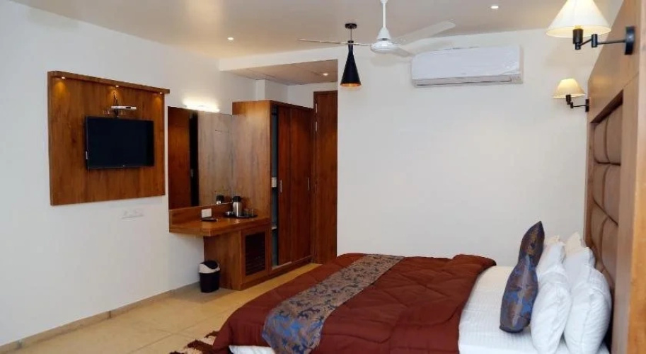 Hotel Bhabha