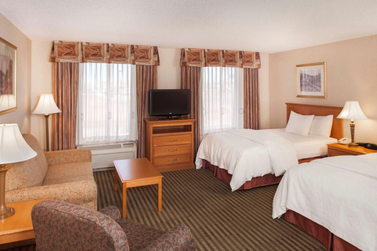 Hampton Inn & Suites Addison
