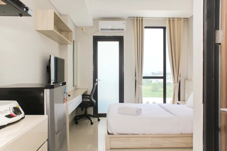 Comfortable Studio at Monroe Tower Apartment
