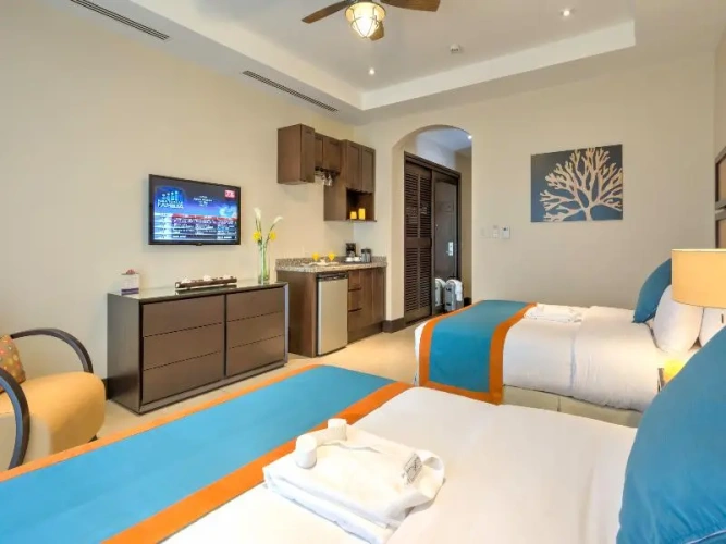 Standard Quadruple room with view