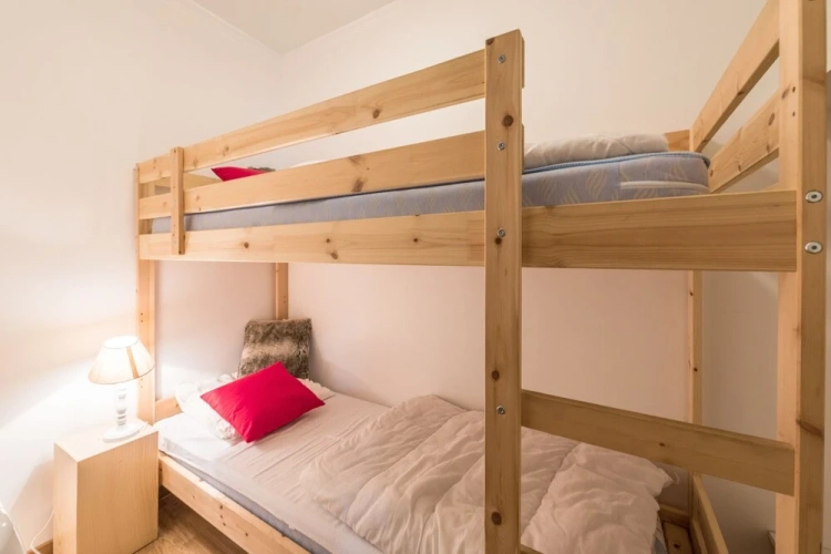 2 Bedrooms Classic Apartment