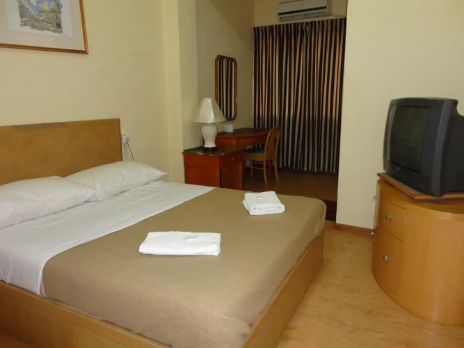 Standard Double room with city view