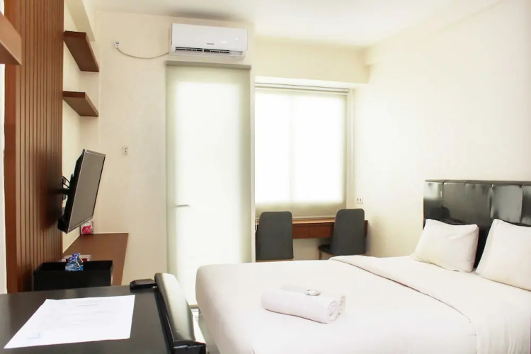 Nice and Elegant Studio at Riverview Jababeka Apartment