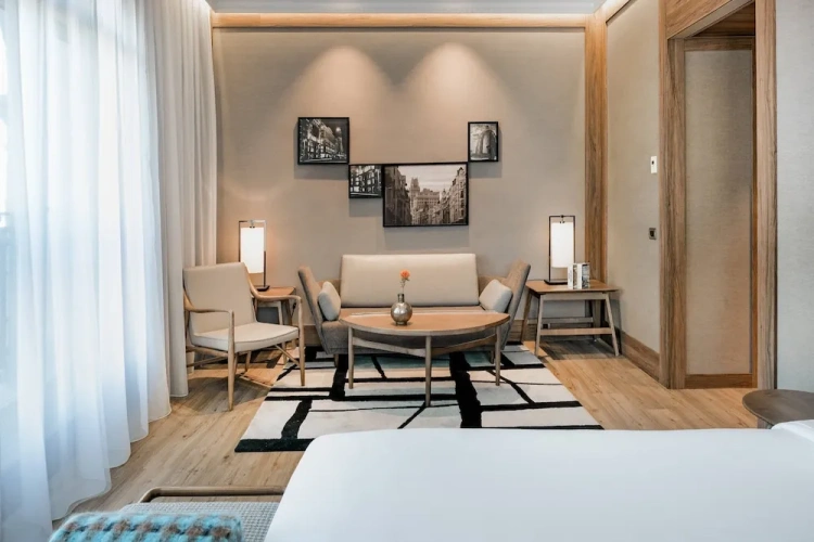 Double Suite