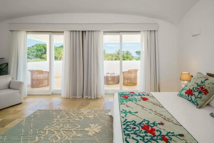 Double Suite with pool view
