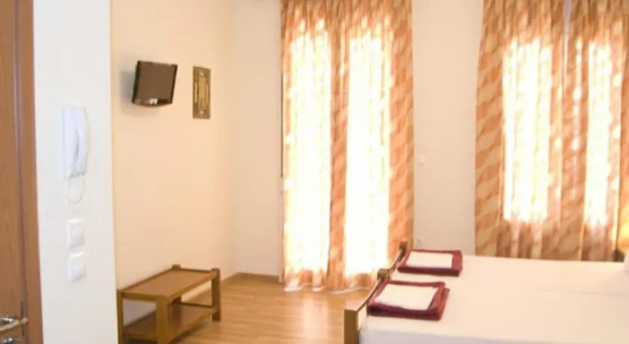 Holiday Rooms & Studios