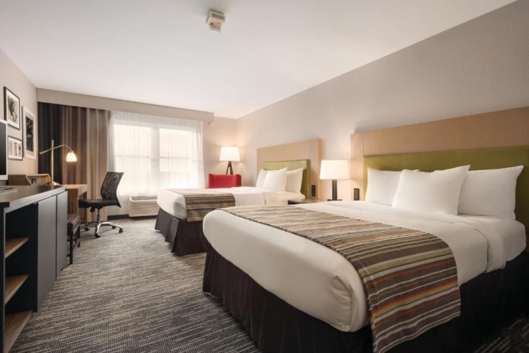 Standard Quadruple room