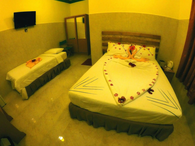Rasdhoo View Inn