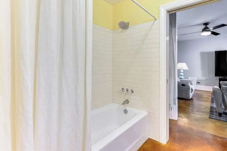 1 Mi to Dtwn: Updated Guesthouse in Phoenix!