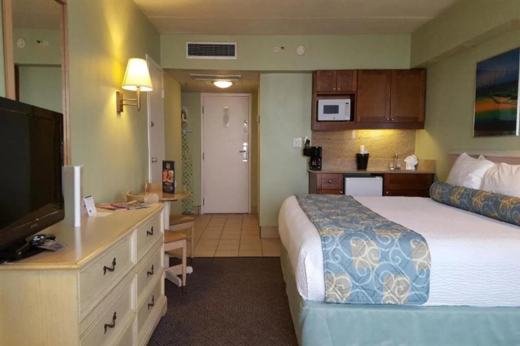 Schooner Inn