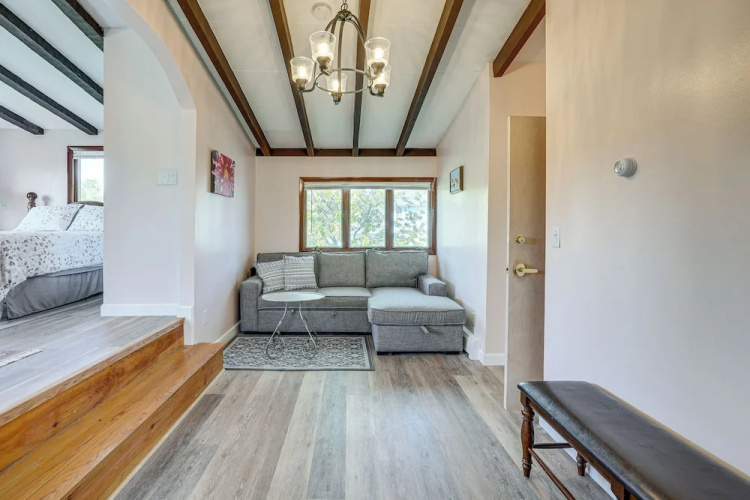 Massachusetts Abode w/ Deck & Grill: Near Beaches!