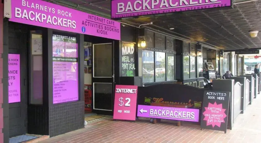 Blarneys Rock Backpackers