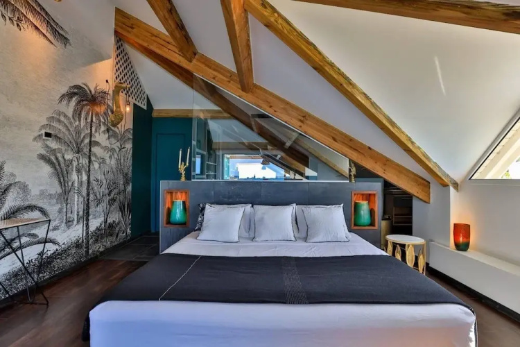 Remarkable 2-bed Apartment in Grand Case