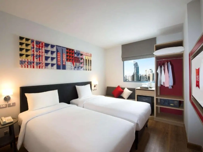 Standard Twin room