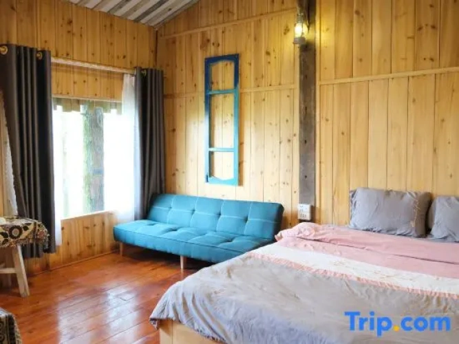 Deluxe Double Bungalow with mountain view