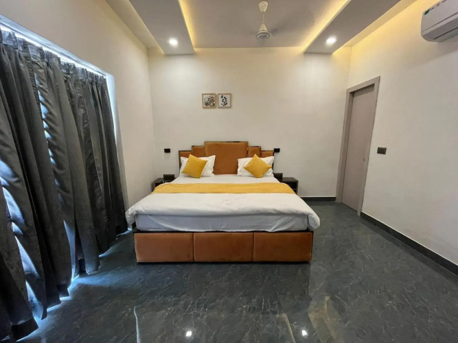 Hotel Arrow 19