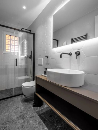 2A · The Beehive Apartment 2A