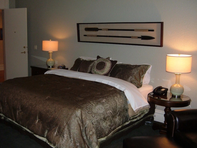 Tremont Inn on Main