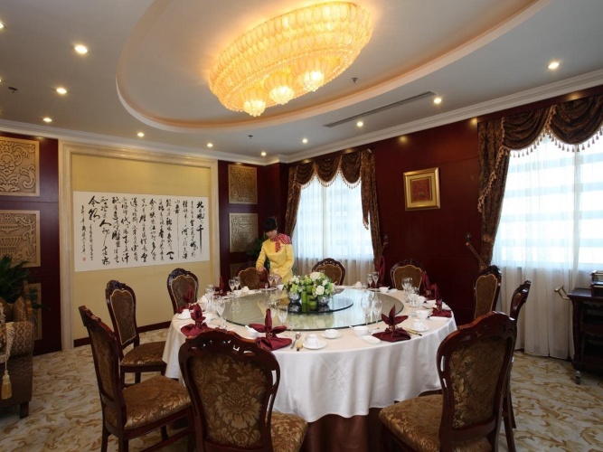 Broadtec Royal International Hotel
