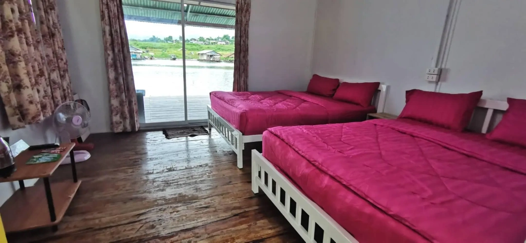 Standard Double room with river view