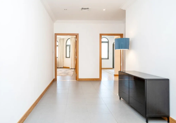 5BR Beach & pool villa in Palm