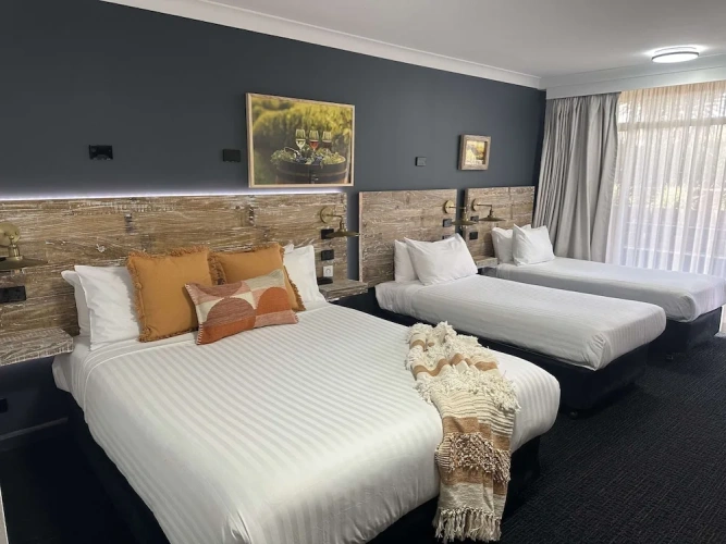2 Bedrooms Standard Family room