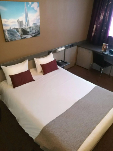 Ariana Hotel