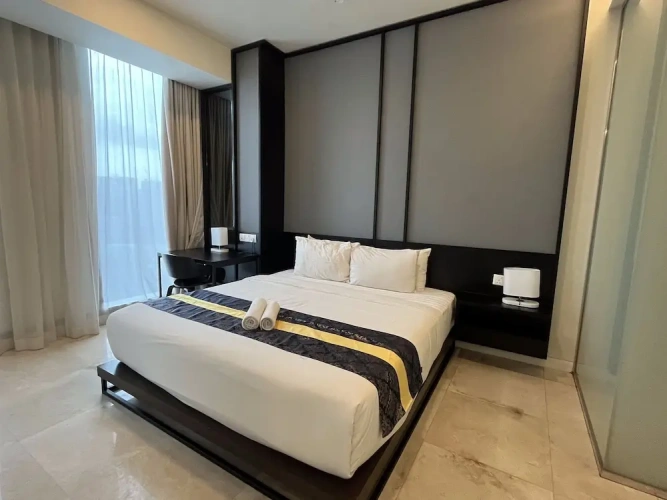 1 Bedroom Executive Suite with balcony and with city view