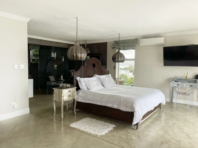 Deluxe Double Suite with balcony