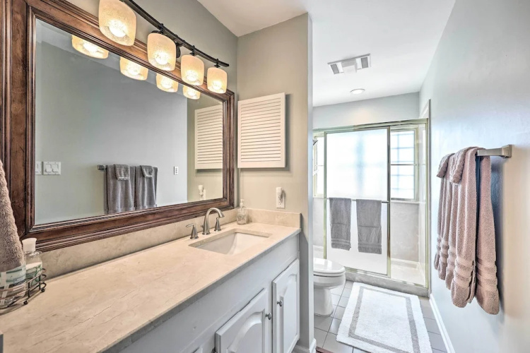 Waterfront Hot Springs Condo: Pool, Hot Tub Access