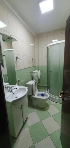 Hotel Lav