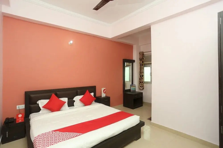 Vrindawan Galaxy by OYO Rooms