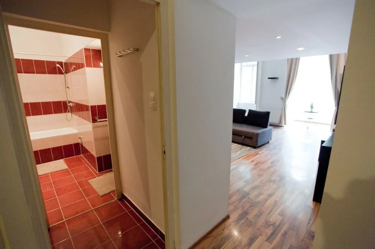 Kiraly Apartment