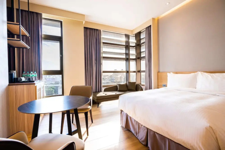 Euphoria Hotel