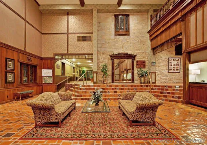 Holiday Inn St. Louis West Six Flags by IHG