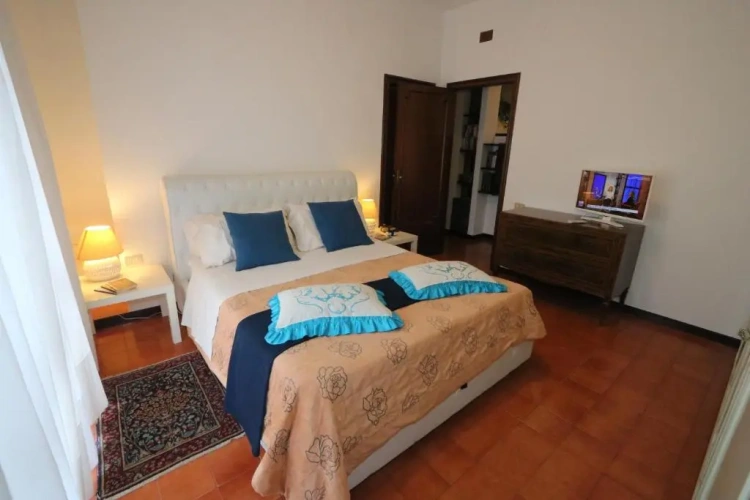 3 Bedrooms Apartment